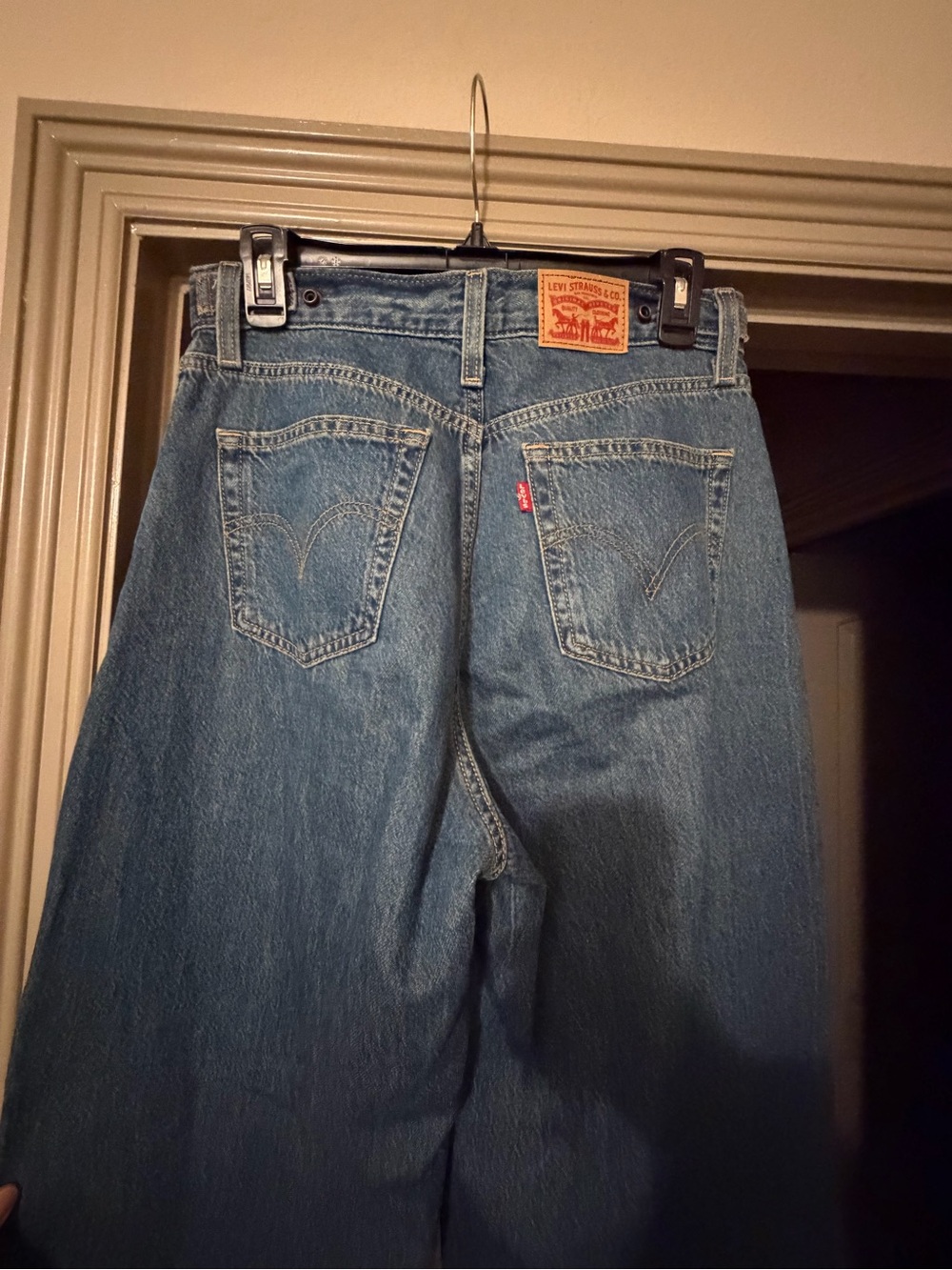 Levi's High-Rise Blue Denim Jeans 28W x 33L - Picture 8 of 9
